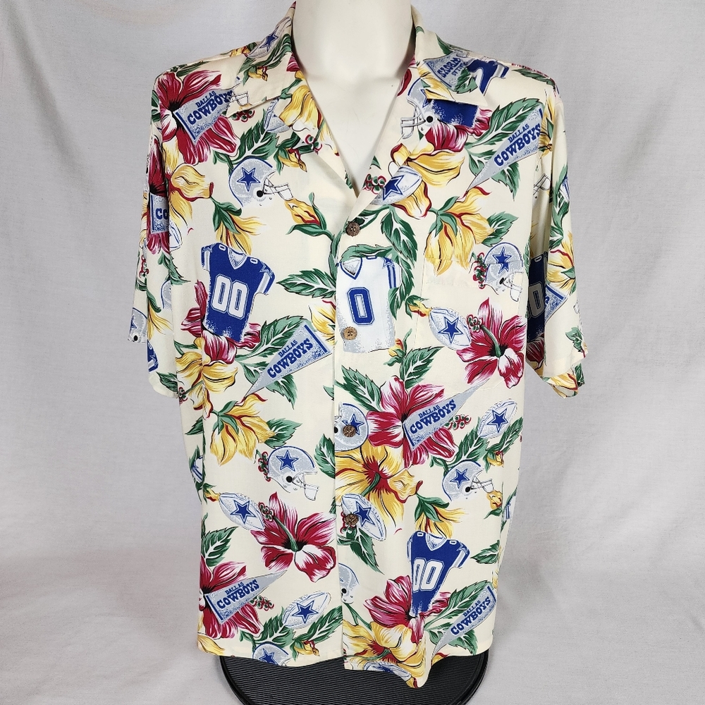 Dallas Cowboys Sun & Turf Hawaiian Shirt (XL)